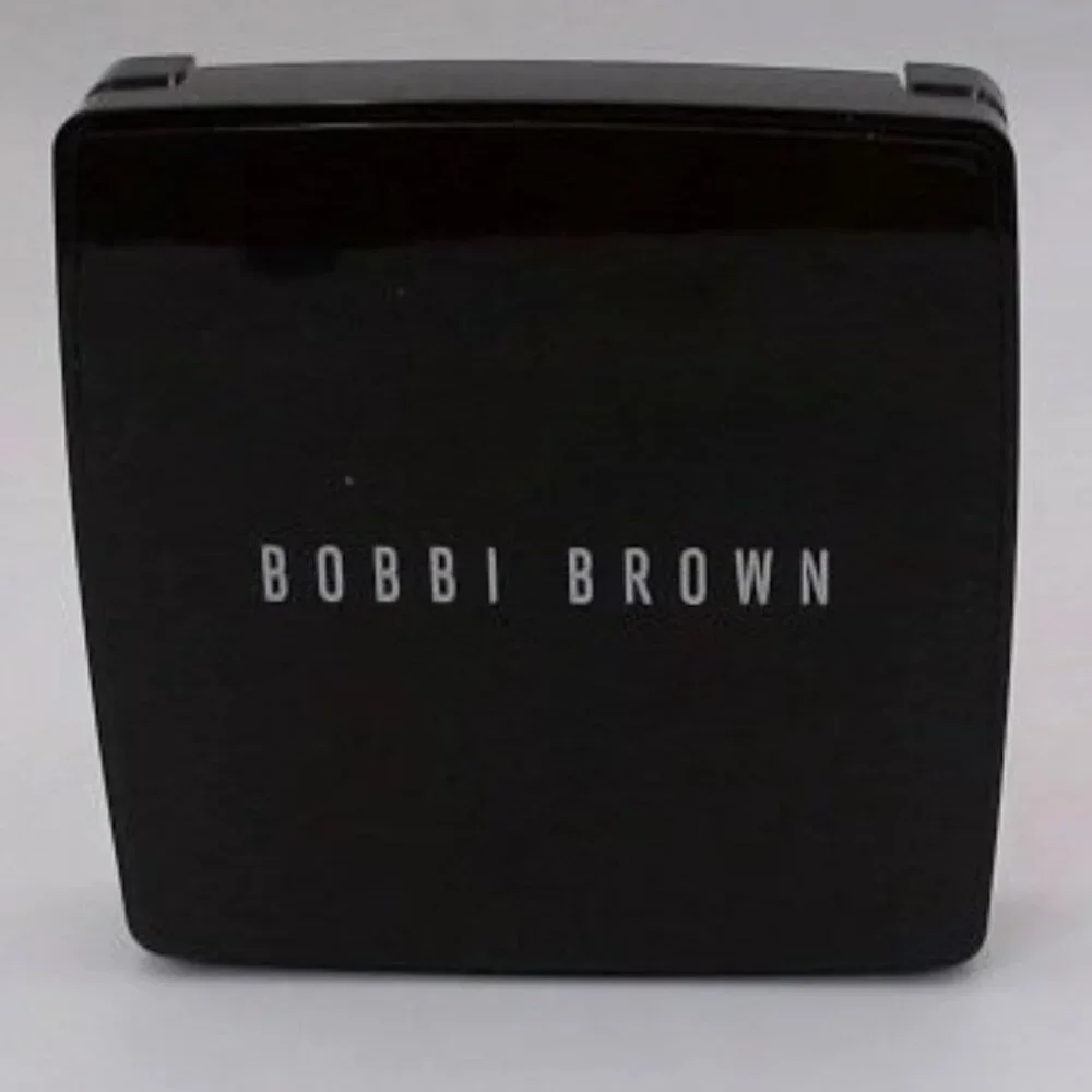 Bobbi‎ Brown - Sheer Finish Pressed Powder, Soft Porcelain BNIB